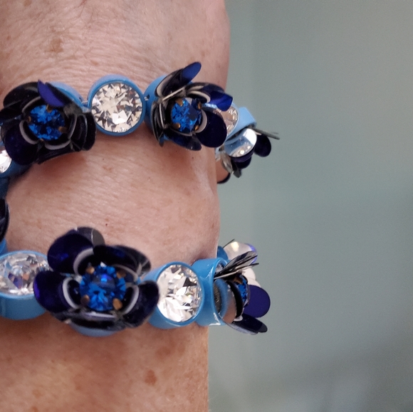 Necklace - Picture 8 of 8